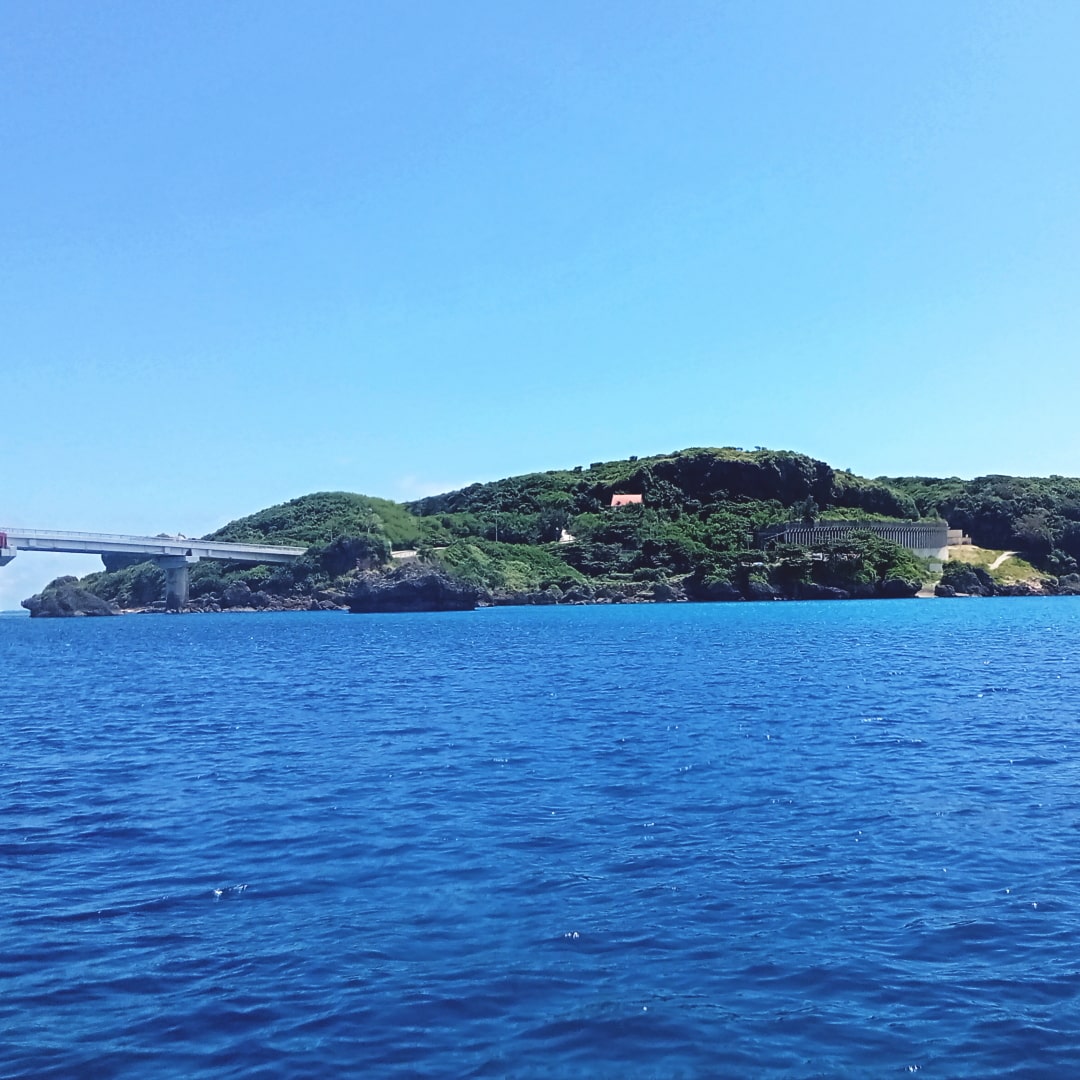 沖縄うるま ｜ 海中道路ビーチ ⇔ ジェットスキー5つの無人島ツーリング